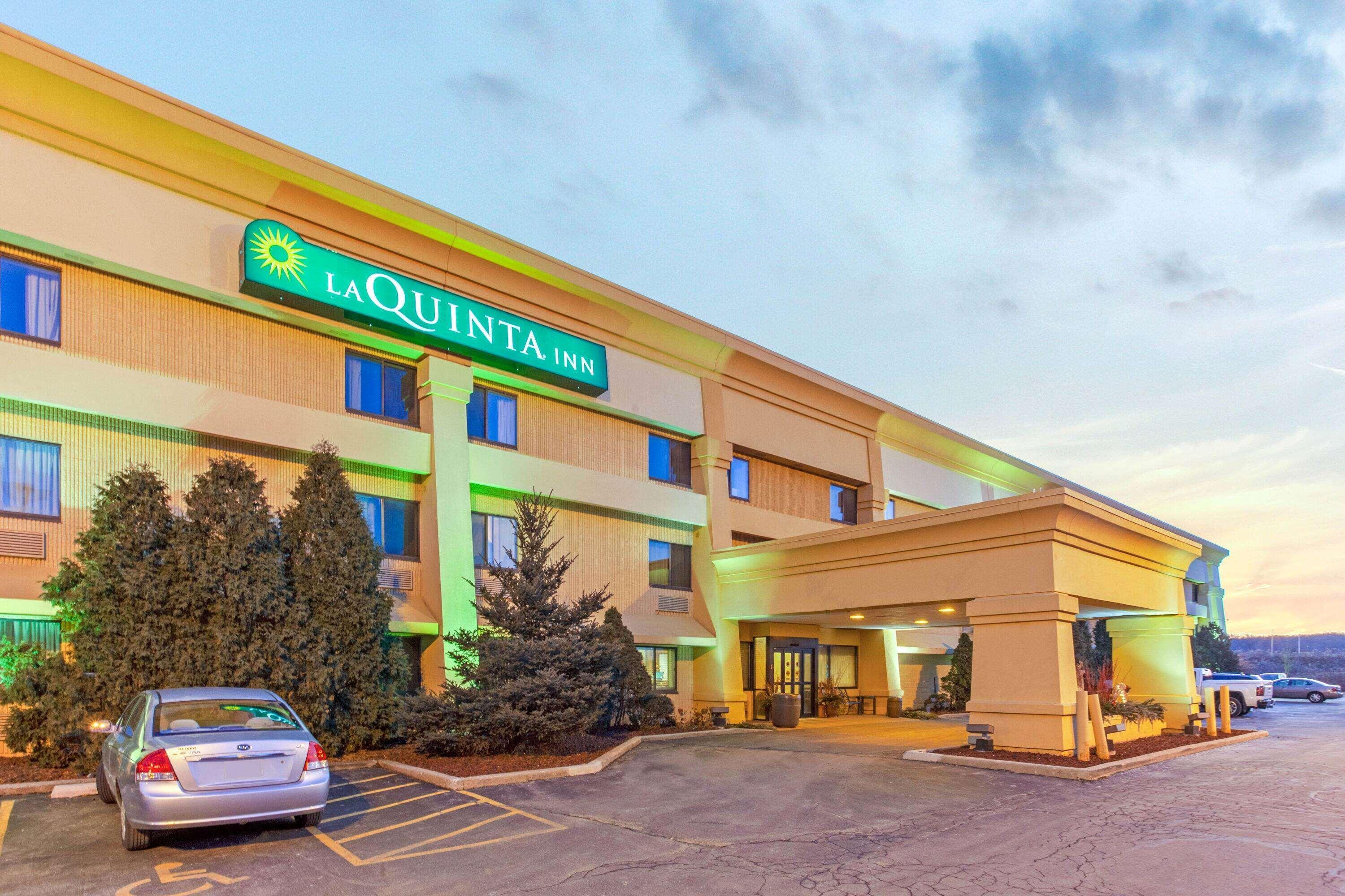 La Quinta Inn By Wyndham Milwaukee Airport / Oak Creek Exterior foto